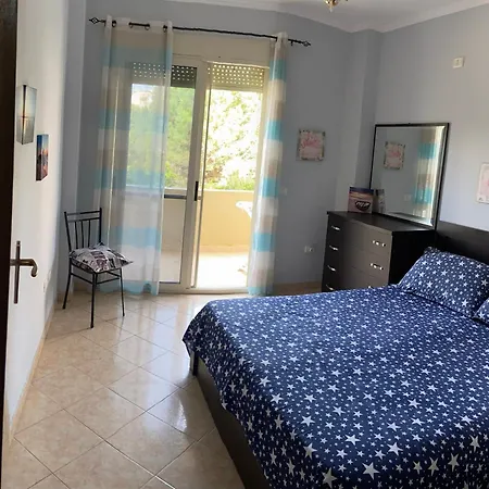 Beachfront Appartamento *